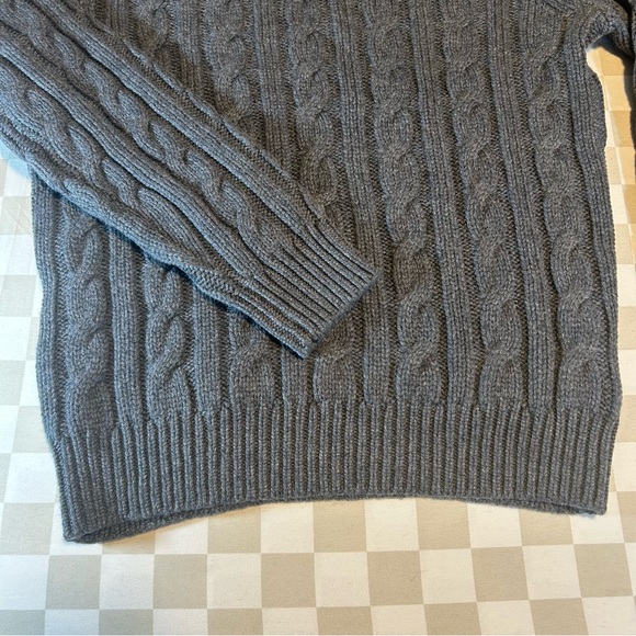 J. Crew Men's Gray 100% Cashmere Sweater - Picture 2 of 5